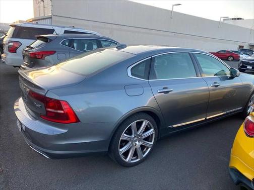 2018 Volvo S90 T6 Inscription
