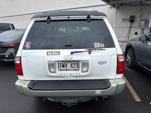 2001 INFINITI QX4 Luxury