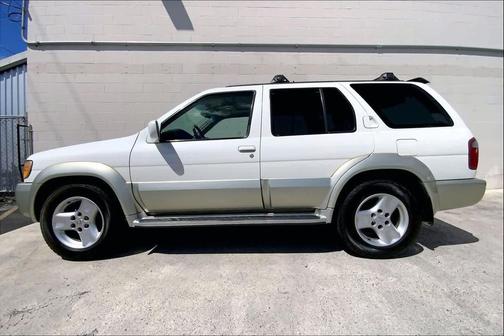 2001 INFINITI QX4 Luxury