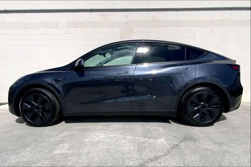 Stealth Grey 2024 Tesla Model Y RWD