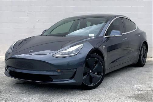 2020 Tesla Model 3 Standard Range