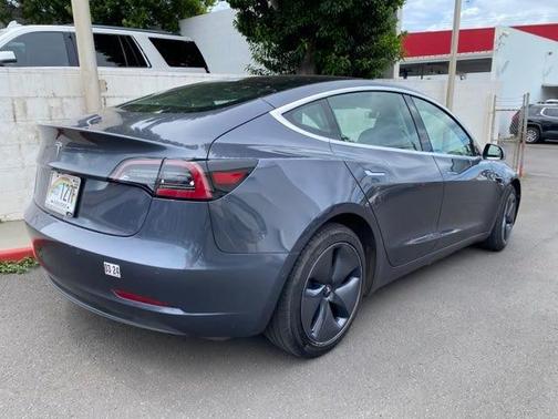 2020 Tesla Model 3 Standard Range