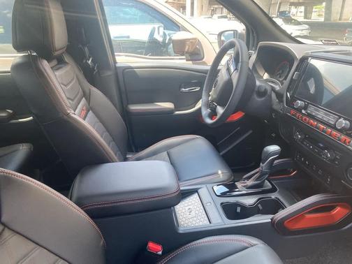 2025 Nissan Frontier PRO-X