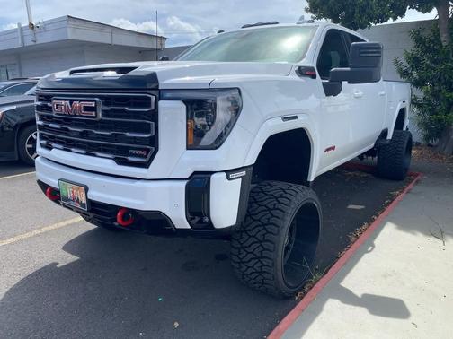 2025 GMC Sierra 2500 AT4