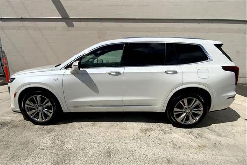 2023 Cadillac XT6 Premium Luxury FWD