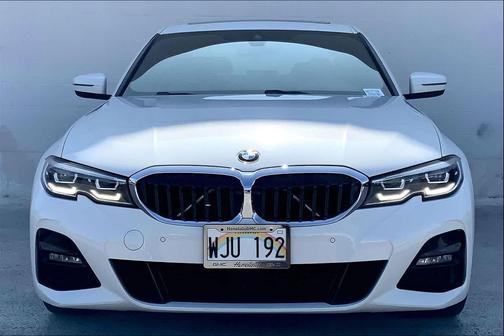 Alpine White 2022 BMW 330 330i