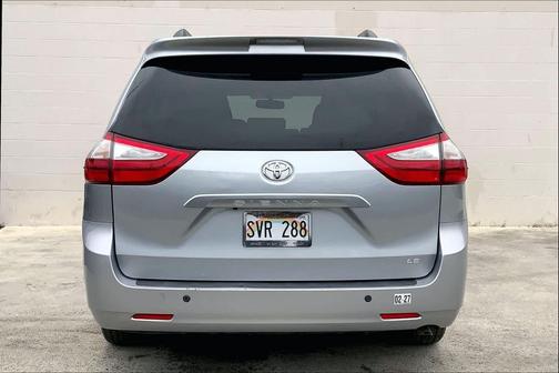 2016 Toyota Sienna LE