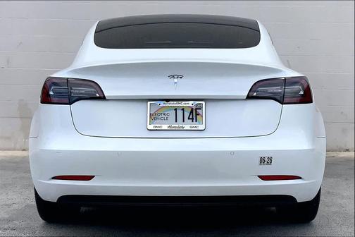 Pearl White Multi-Coat 2020 Tesla Model 3 Standard Range Plus
