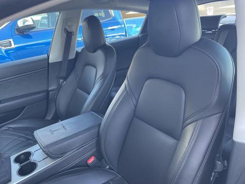 2019 Tesla Model 3 Mid Range