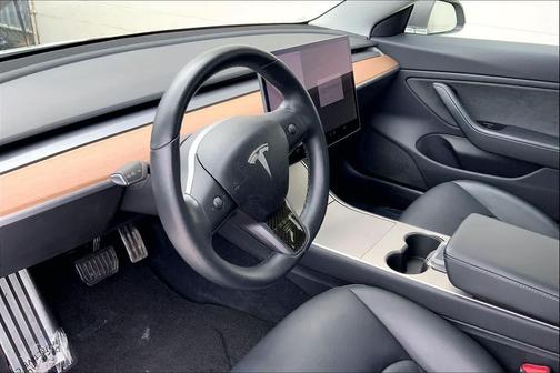 2019 Tesla Model 3 Mid Range