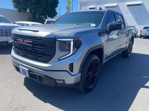 2025 GMC Sierra 1500 Elevation
