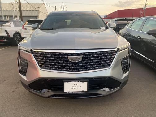 2024 Cadillac XT4 Premium Luxury