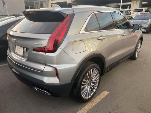 2024 Cadillac XT4 Premium Luxury