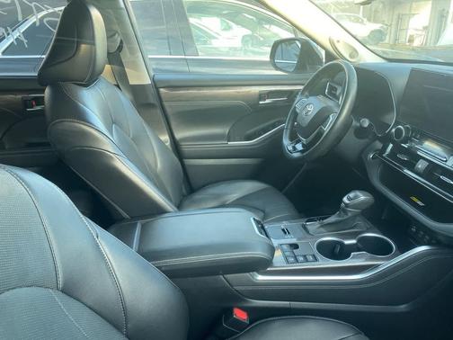 2023 Toyota Highlander Hybrid Limited
