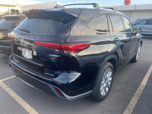 2023 Toyota Highlander Hybrid Limited