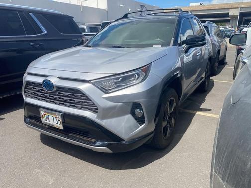 2019 Toyota RAV4 Hybrid SE