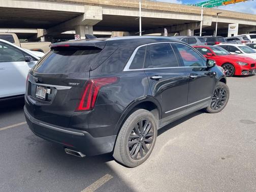 2022 Cadillac XT5 Luxury