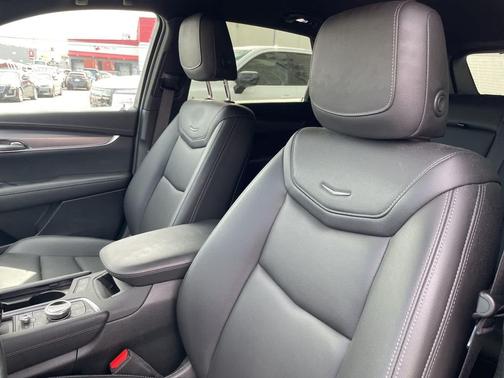 2022 Cadillac XT5 Luxury