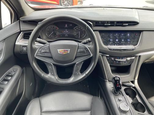 2022 Cadillac XT5 Luxury