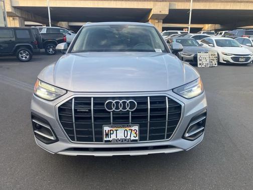 2022 Audi Q5 40 Premium Plus