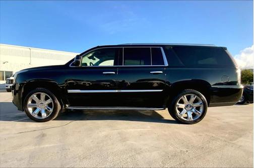 2020 Cadillac Escalade ESV Luxury