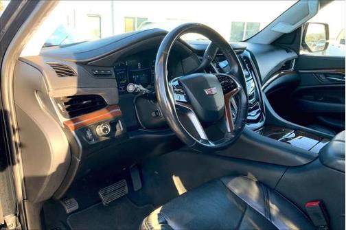 2020 Cadillac Escalade ESV Luxury