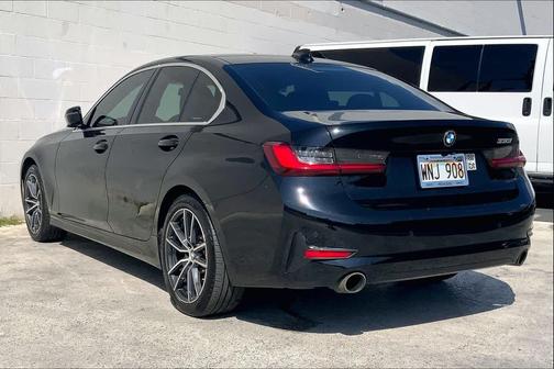 2022 BMW 330 330i