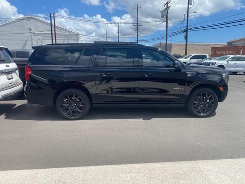 2024 GMC Yukon XL 4WD AT4