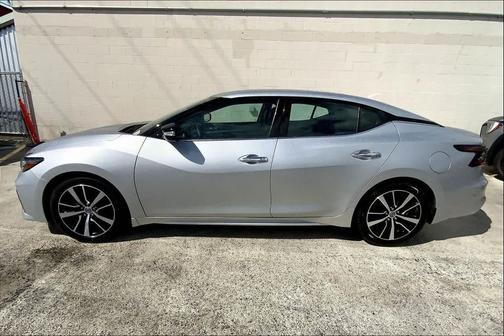 2022 Nissan Maxima SV Xtronic CVT