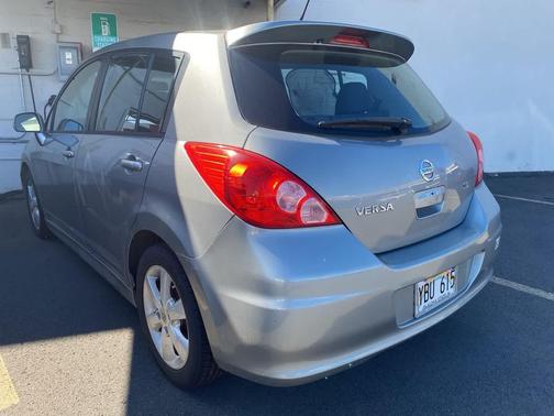 2012 Nissan Versa 1.8 SL