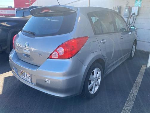 2012 Nissan Versa 1.8 SL
