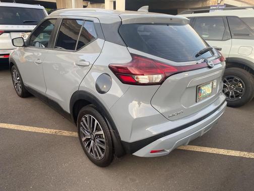 2022 Nissan Kicks SV