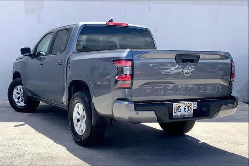Gun Metallic 2024 Nissan Frontier SV