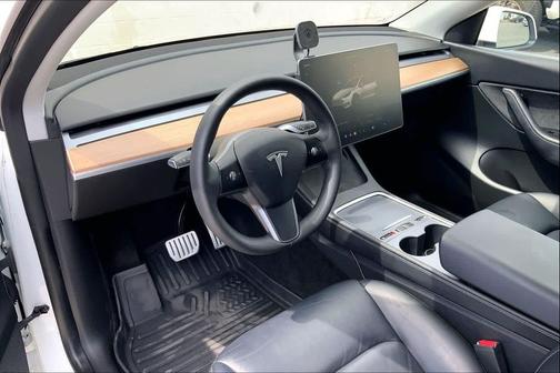 2022 Tesla Model Y Performance Dual Motor All-Wheel Drive