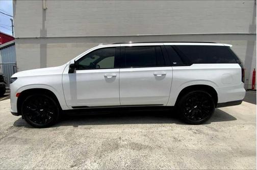 2023 Cadillac Escalade ESV Sport Platinum