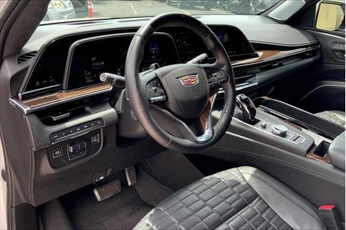 2023 Cadillac Escalade ESV Sport Platinum