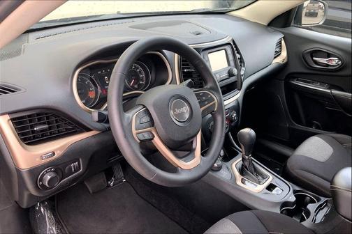 2014 Jeep Cherokee Sport