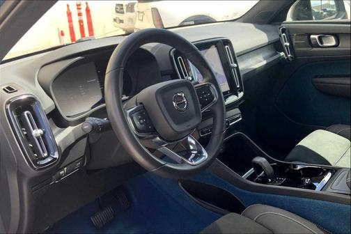 2022 Volvo C40 Recharge Pure Electric P8 Ultimate