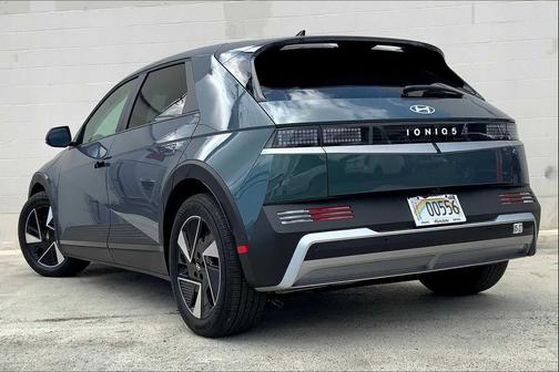 2025 Hyundai IONIQ 5 SE