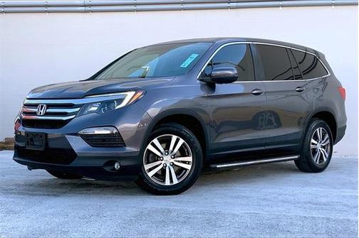 Photo 1 of 33 of 2016 Honda Pilot EX-L