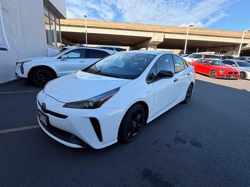 2022 Toyota Prius L