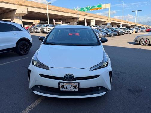 2022 Toyota Prius L