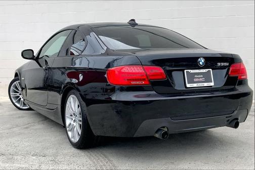 2011 BMW 335 335i