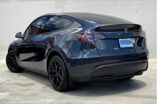2025 Tesla Model Y Long Range Dual Motor All-Wheel Drive