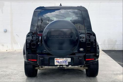 2022 Land Rover Defender 110 X-Dynamic HSE