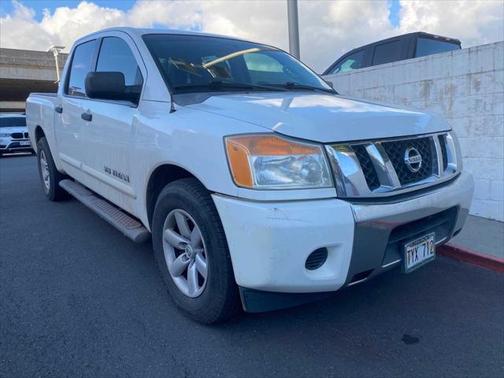2013 Nissan Titan SV