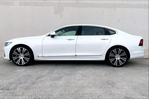 2022 Volvo S90 B6 Inscription