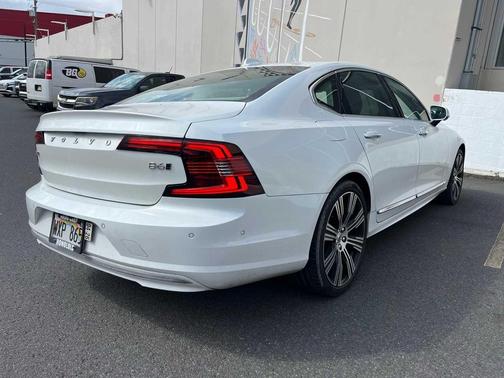 2022 Volvo S90 B6 Inscription