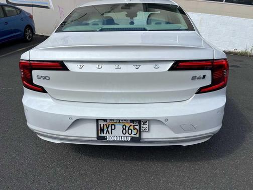 2022 Volvo S90 B6 Inscription