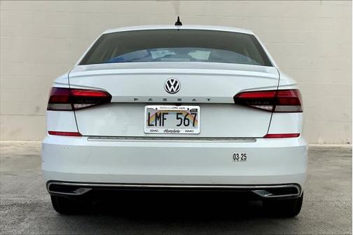 2022 Volkswagen Passat 2.0T SE